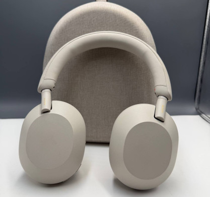 Sony WH-1000XM5